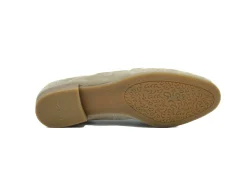 ARA Kelowna Sand Suede