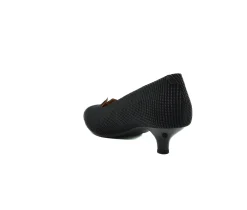 L'AMOUR DES PIEDS Kavan