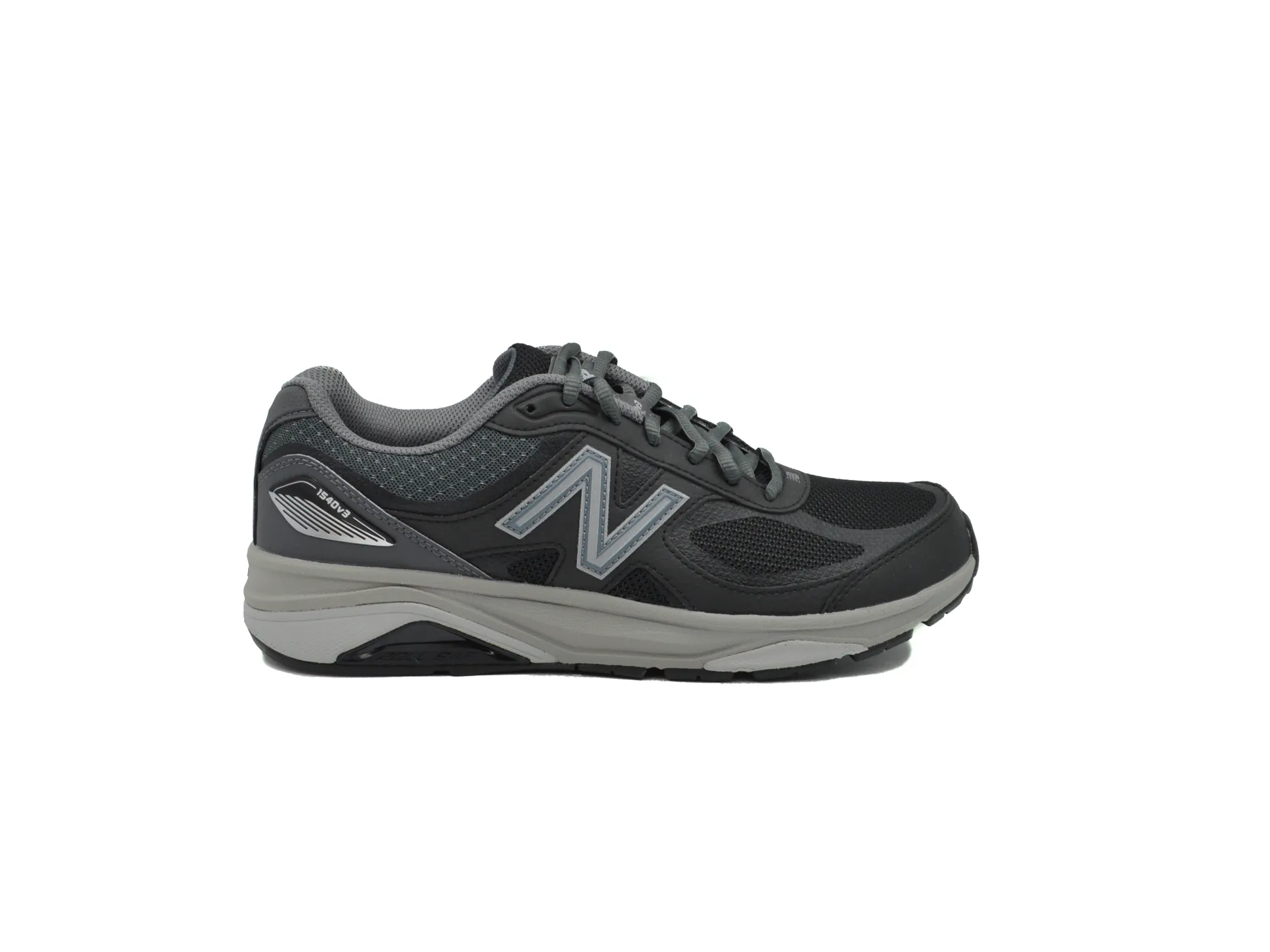 NEW BALANCE 1540V3