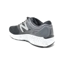 NEW BALANCE 940v4