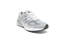 NEW BALANCE 990v5